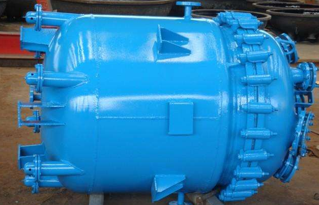 定期对搪瓷反应罐进行检查